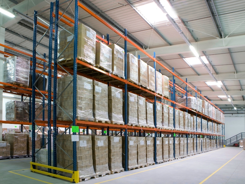 logística de transporte de alimentos e armazenamento
